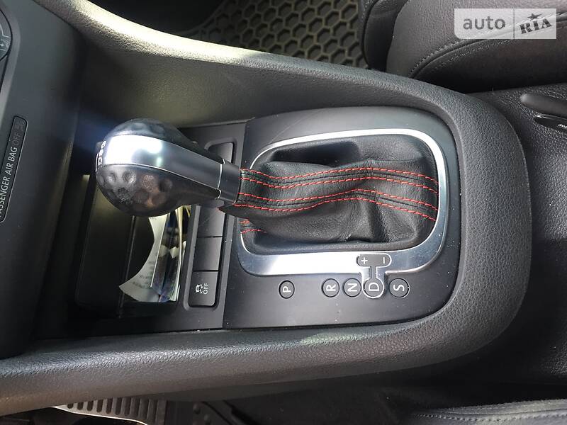 Седан Volkswagen Golf 2013 в Києві