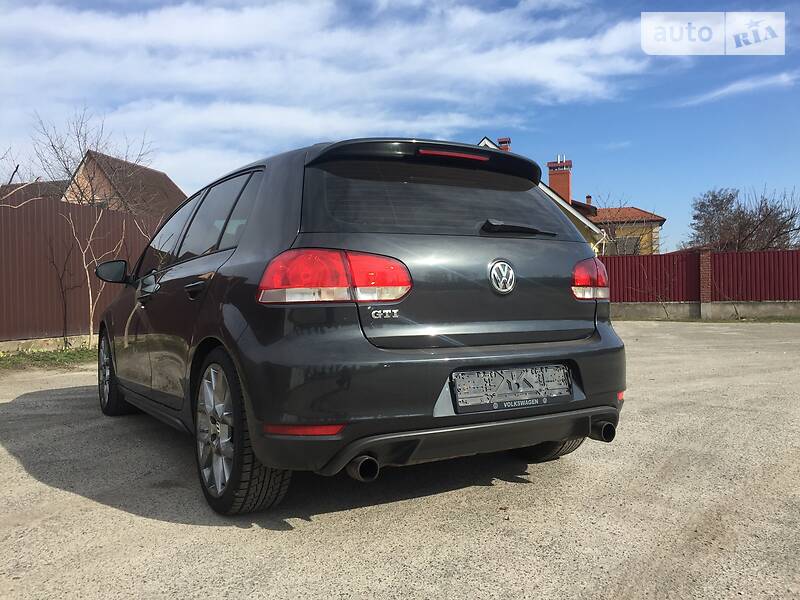 Седан Volkswagen Golf 2013 в Києві