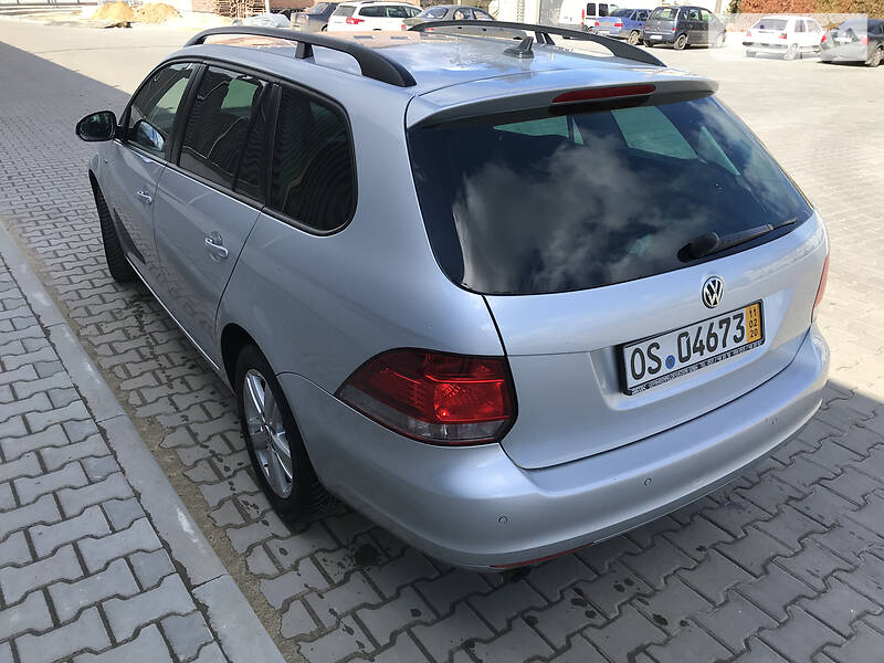 Універсал Volkswagen Golf 2012 в Луцьку