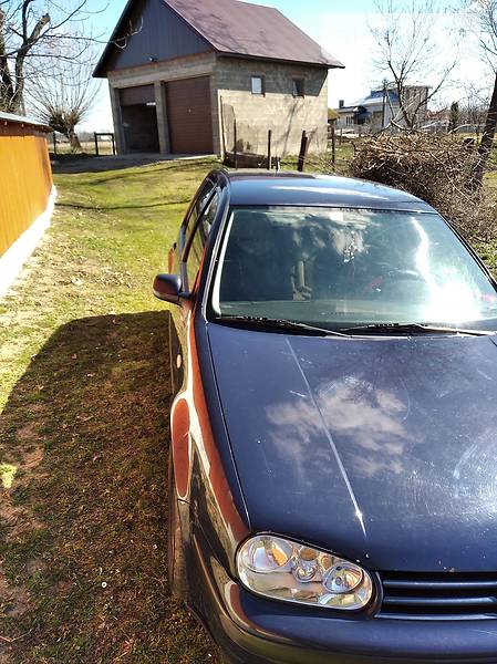 Хэтчбек Volkswagen Golf 1999 в Снятине