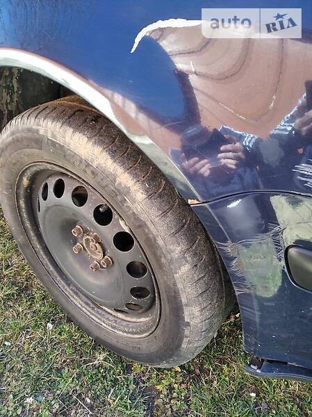 Хэтчбек Volkswagen Golf 1999 в Снятине