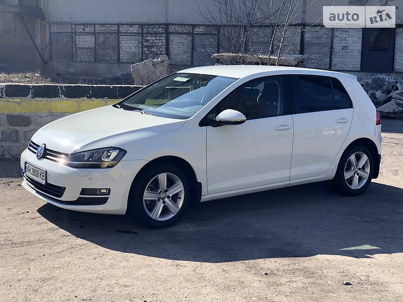 Універсал Volkswagen Golf 2015 в Покровську