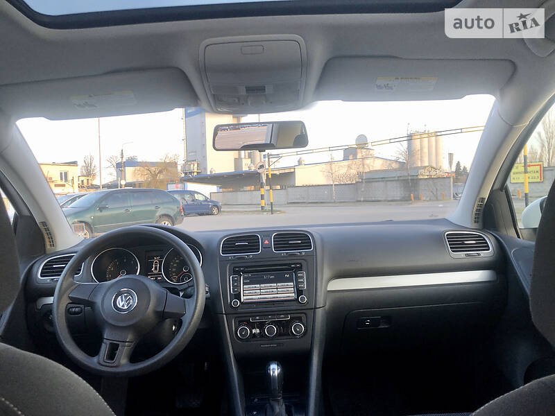 Хетчбек Volkswagen Golf 2012 в Києві