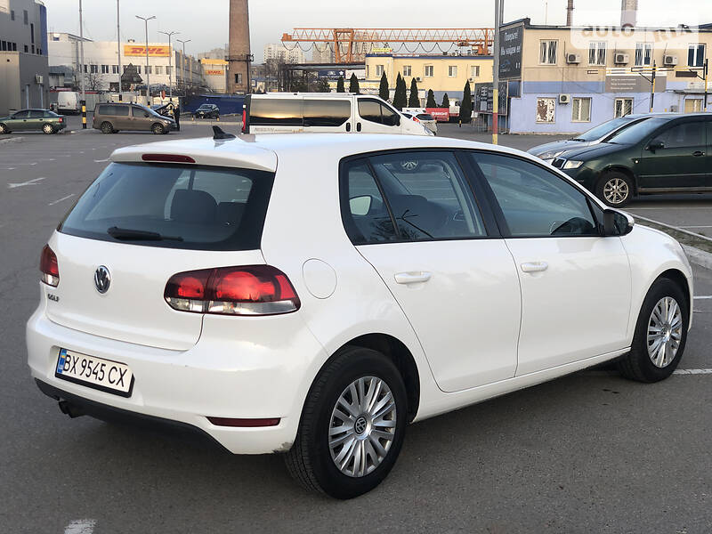 Хетчбек Volkswagen Golf 2012 в Києві