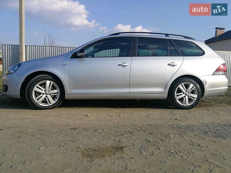 Универсал Volkswagen Golf 2013 в Стрые