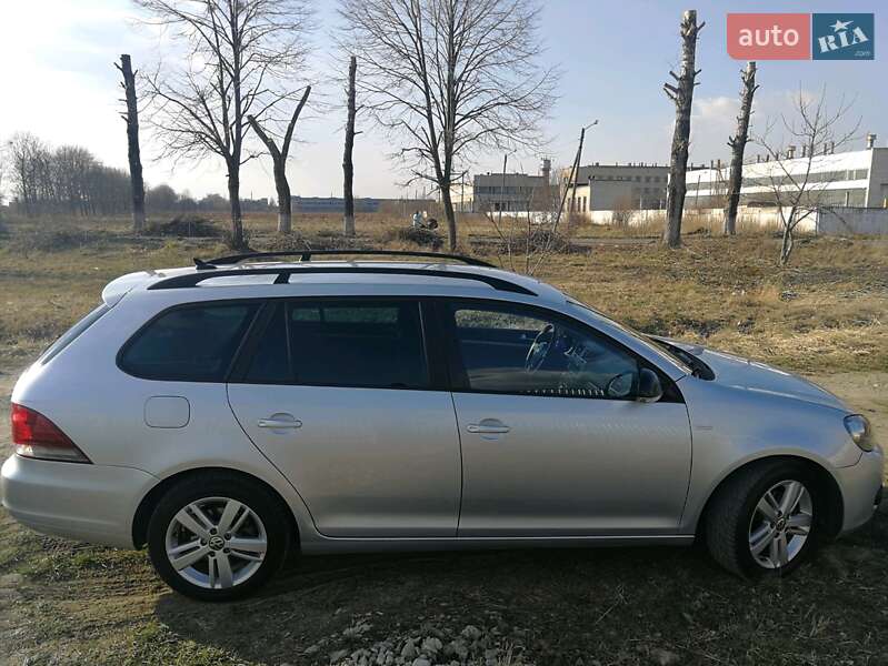 Универсал Volkswagen Golf 2013 в Стрые