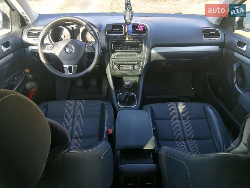 Универсал Volkswagen Golf 2013 в Стрые