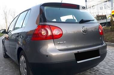 Хетчбек Volkswagen Golf 2007 в 