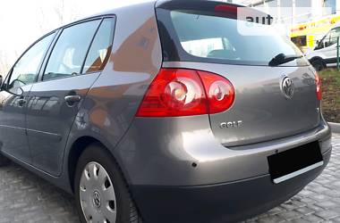 Хетчбек Volkswagen Golf 2007 в 