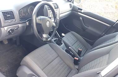 Хетчбек Volkswagen Golf 2007 в 