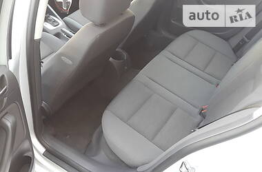 Хетчбек Volkswagen Golf 2004 в 