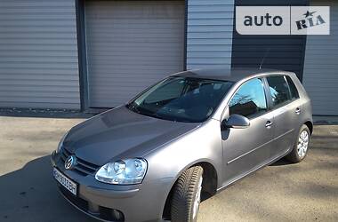 Хетчбек Volkswagen Golf 2008 в 