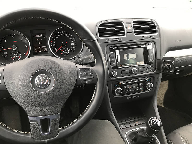 Універсал Volkswagen Golf 2012 в Луцьку
