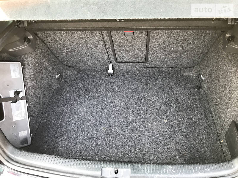 Хетчбек Volkswagen Golf 2007 в Корсунь-Шевченківському