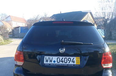Універсал Volkswagen Golf 2010 в 