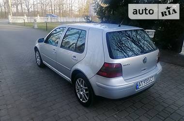 Хетчбек Volkswagen Golf 2003 в 