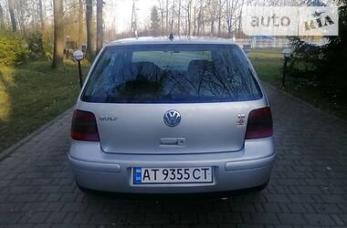 Хетчбек Volkswagen Golf 2003 в 