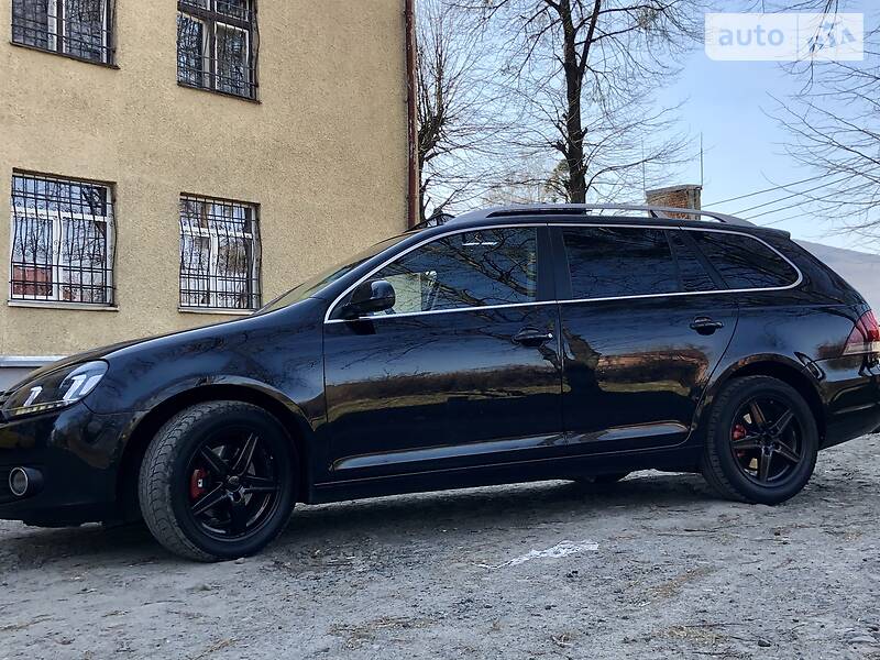 Універсал Volkswagen Golf 2010 в Сваляві