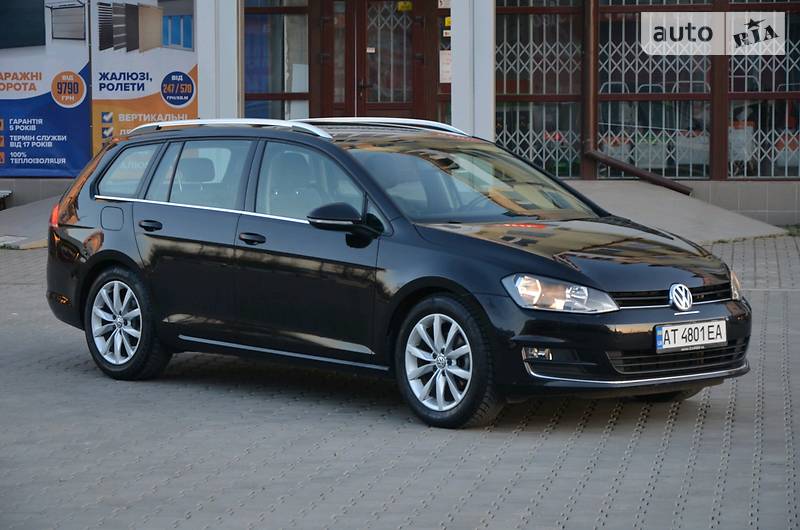 Універсал Volkswagen Golf 2016 в Чернівцях