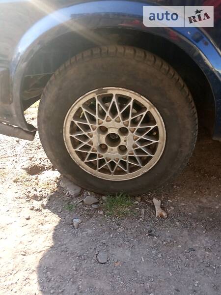 Хэтчбек Volkswagen Golf 1991 в Звягеле