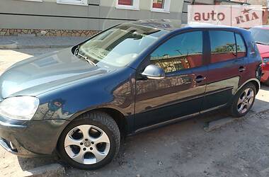 Хетчбек Volkswagen Golf 2006 в 