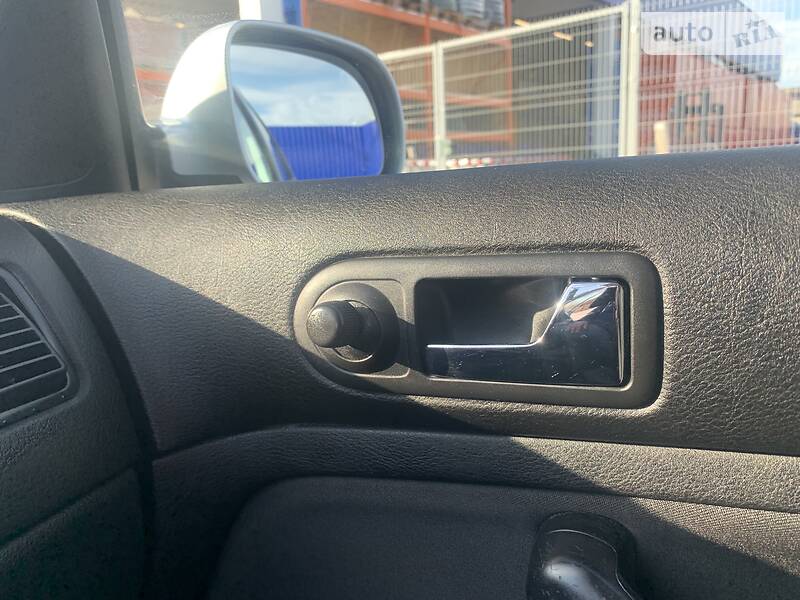 Хэтчбек Volkswagen Golf 2002 в Ивано-Франковске фото 55 Хэтчбек Volkswagen Golf 2002 в Ивано-Франковске