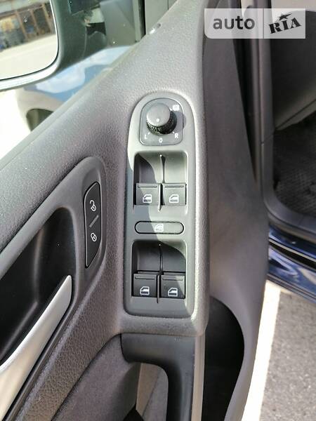 Хетчбек Volkswagen Golf 2012 в Києві фото 39 Хетчбек Volkswagen Golf 2012 в Києві