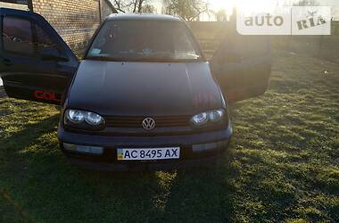 Хетчбек Volkswagen Golf 1994 в 