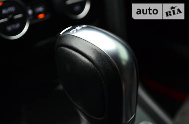 Хетчбек Volkswagen Golf 2013 в 