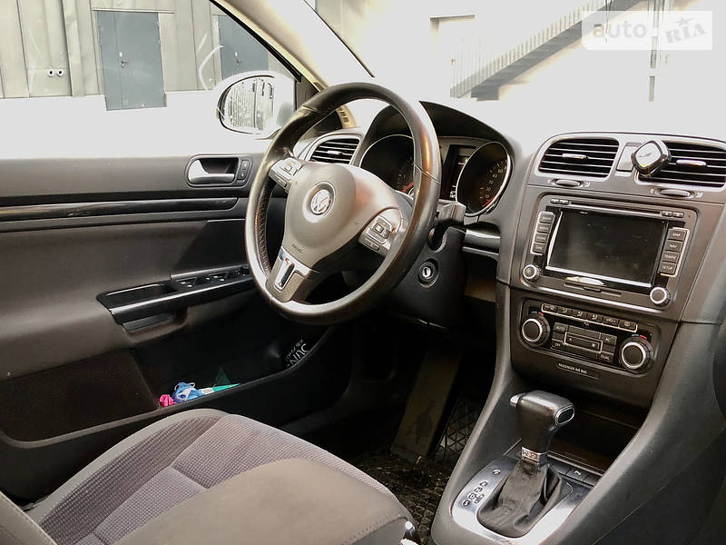 Універсал Volkswagen Golf 2010 в Києві фото 17 Універсал Volkswagen Golf 2010 в Києві