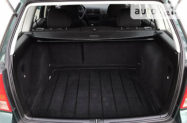 Універсал Volkswagen Golf 2001 в 