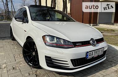 Хетчбек Volkswagen Golf 2014 в  фото 3 Хетчбек Volkswagen Golf 2014 в