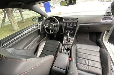Хетчбек Volkswagen Golf 2014 в  фото 32 Хетчбек Volkswagen Golf 2014 в