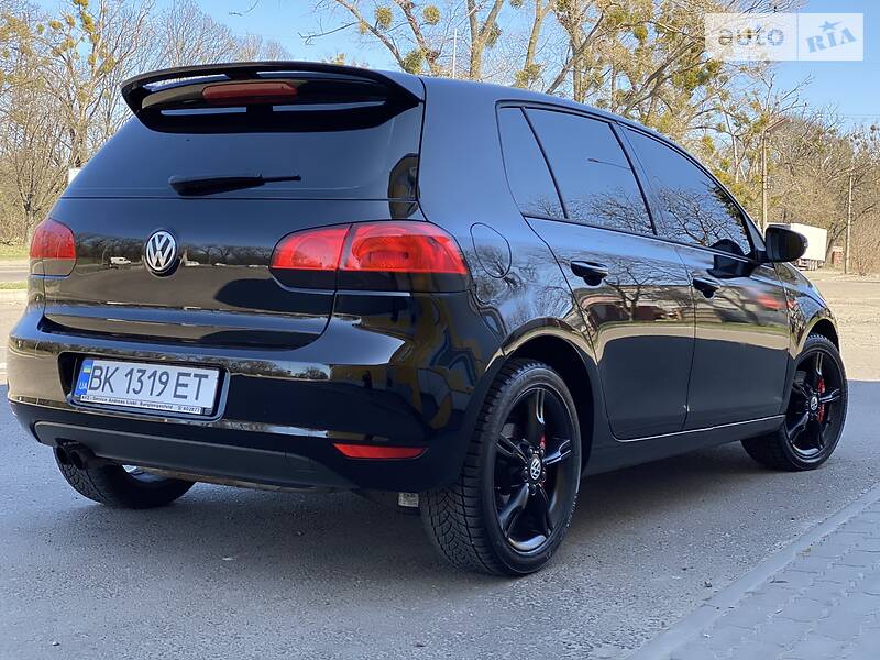 Хетчбек Volkswagen Golf 2009 в Рівному