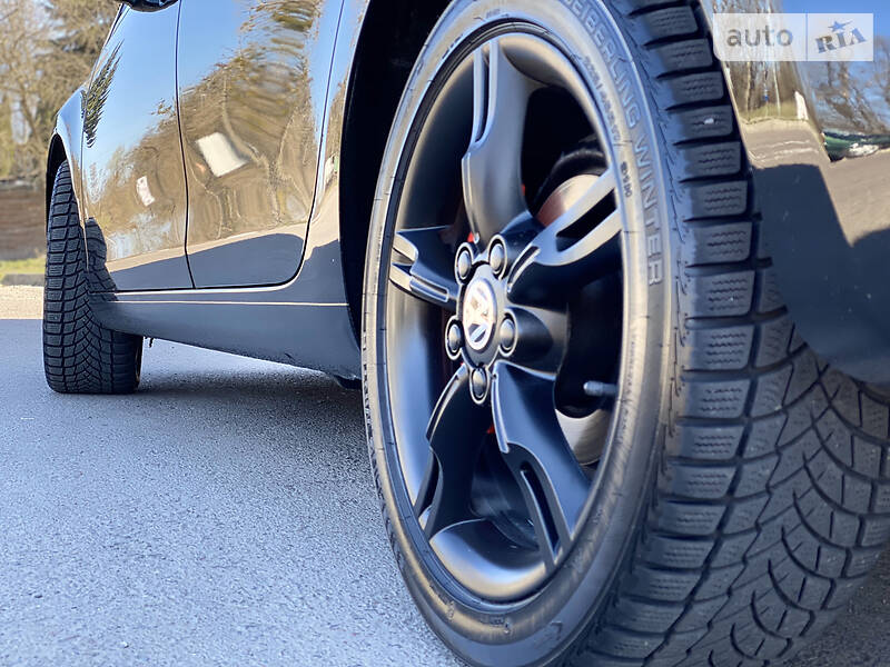 Хетчбек Volkswagen Golf 2009 в Рівному