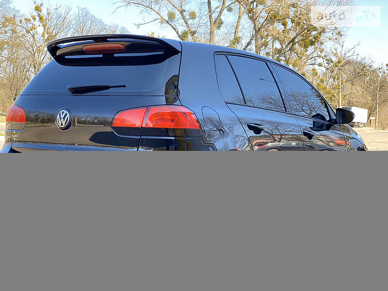 Хетчбек Volkswagen Golf 2009 в Рівному