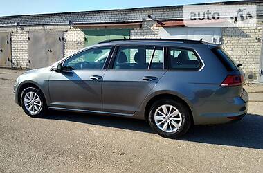 Універсал Volkswagen Golf 2015 в 