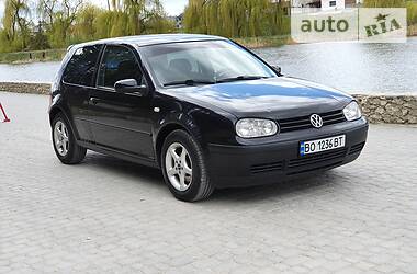 Хетчбек Volkswagen Golf 1999 в 