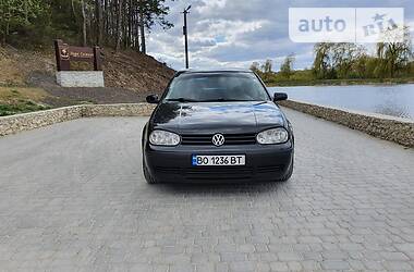 Хетчбек Volkswagen Golf 1999 в 
