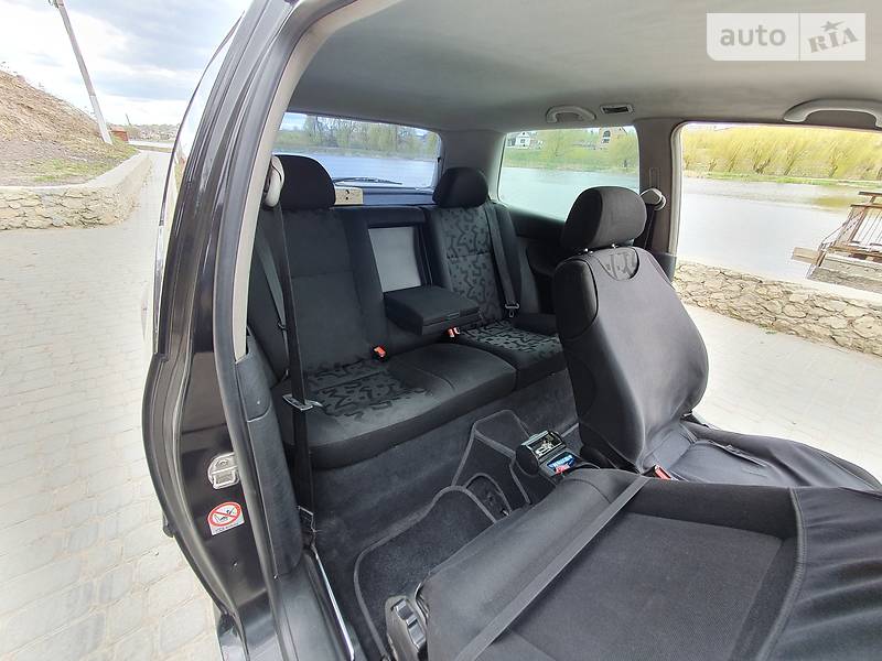 Хетчбек Volkswagen Golf 1999 в Шумську