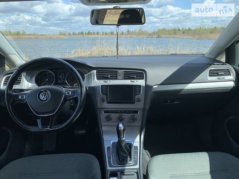 Універсал Volkswagen Golf 2015 в Києві