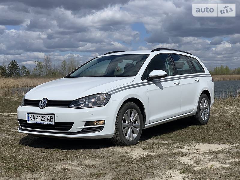 Універсал Volkswagen Golf 2015 в Києві