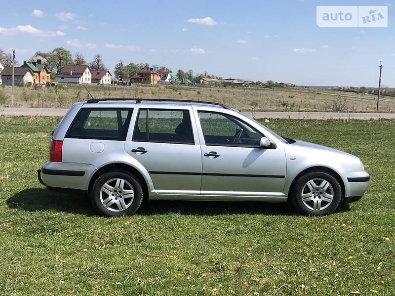 Універсал Volkswagen Golf 2000 в Бучачі
