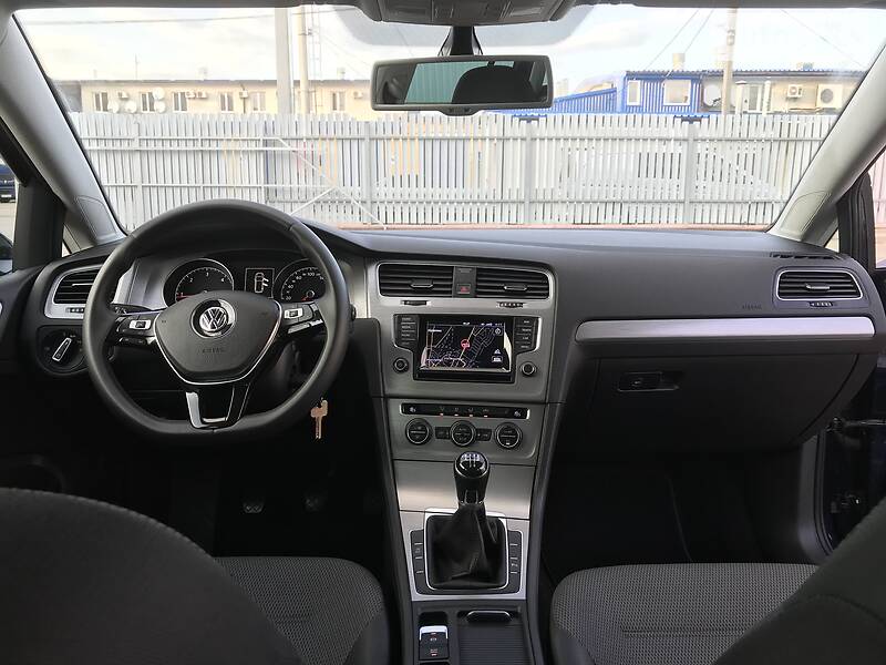 Універсал Volkswagen Golf 2014 в Стрию