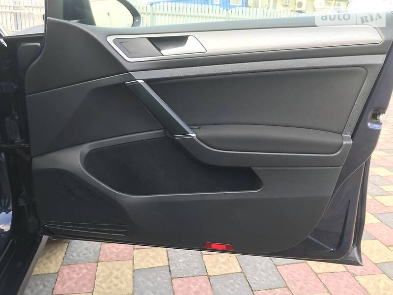 Універсал Volkswagen Golf 2014 в Стрию