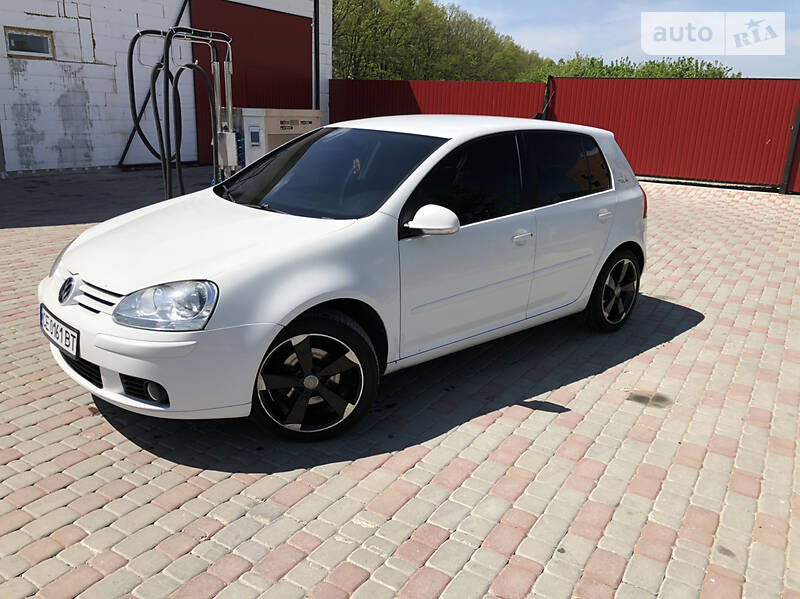 Хетчбек Volkswagen Golf 2007 в Заставній