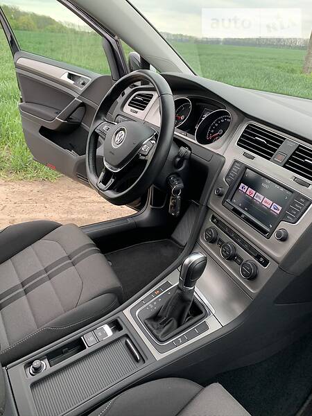 Универсал Volkswagen Golf 2017 в Киеве