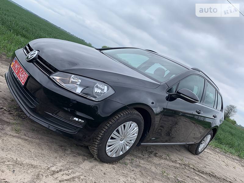 Универсал Volkswagen Golf 2017 в Киеве