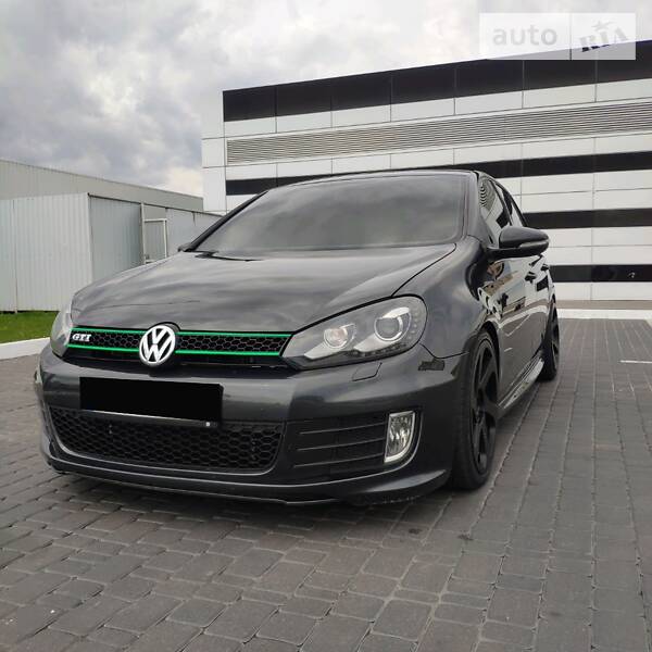 Хетчбек Volkswagen Golf 2012 в Києві