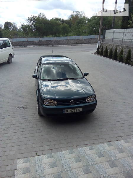 Хетчбек Volkswagen Golf 2000 в Підволочиську